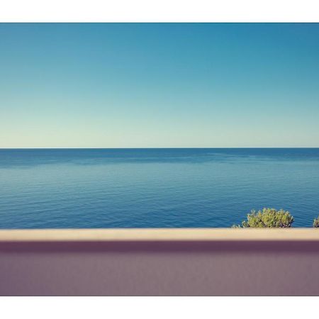 Condo With A Breathtaking View ドゥブロブニク エクステリア 写真