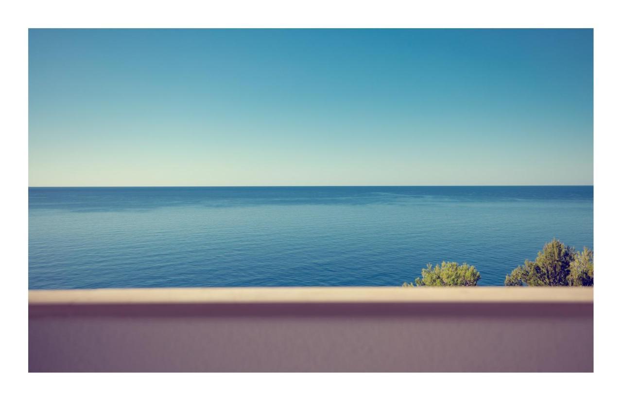 Condo With A Breathtaking View ドゥブロブニク エクステリア 写真