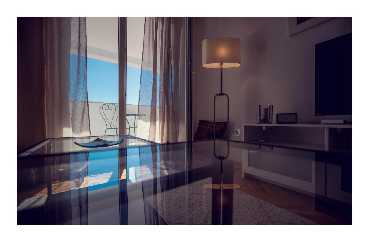 Condo With A Breathtaking View ドゥブロブニク エクステリア 写真
